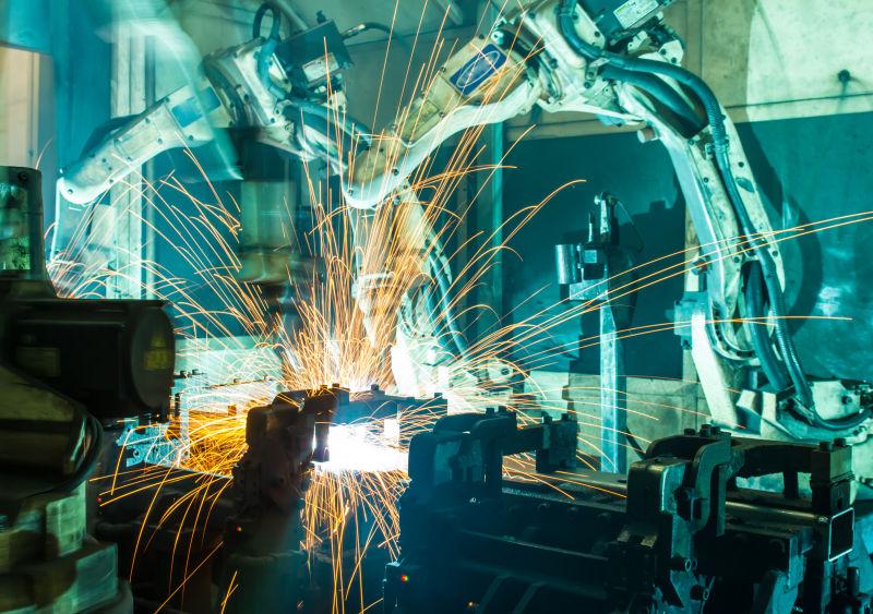 焊接机器人的使用会让工人失业吗？