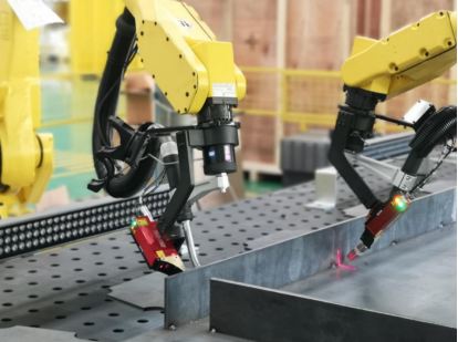 打磨机器人的防护服有什么功能和作用？